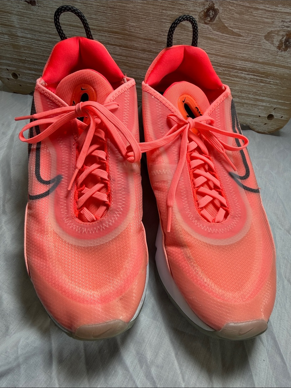 Nike Women's Coral/Hot Pink Athletic Running Sneakers